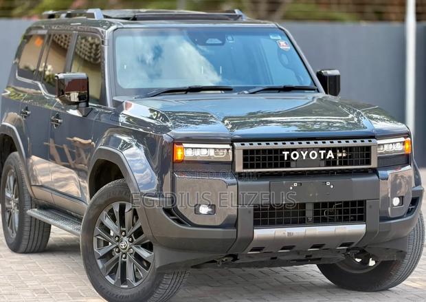 Toyota Land Cruiser Prado 2024 Gray