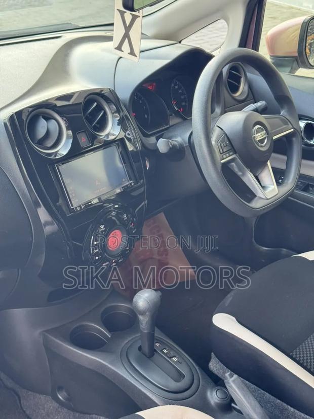 Nissan Note 2018 Pink