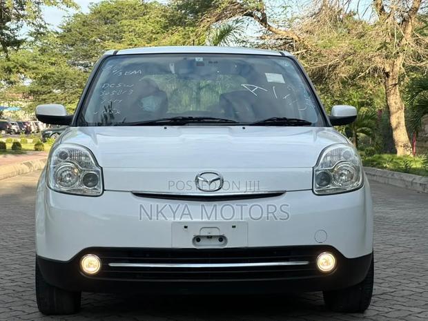 Mazda Verisa 2013 White