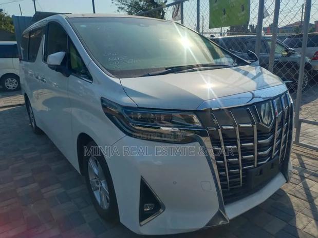 Toyota Alphard 2019 White