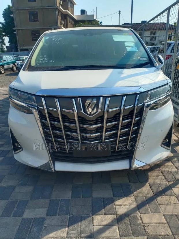 Toyota Alphard 2019 White