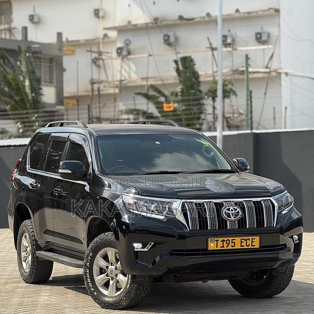 Toyota Land Cruiser Prado 2015 Black