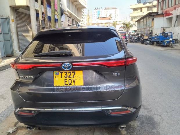 Toyota Harrier 2022 Gray