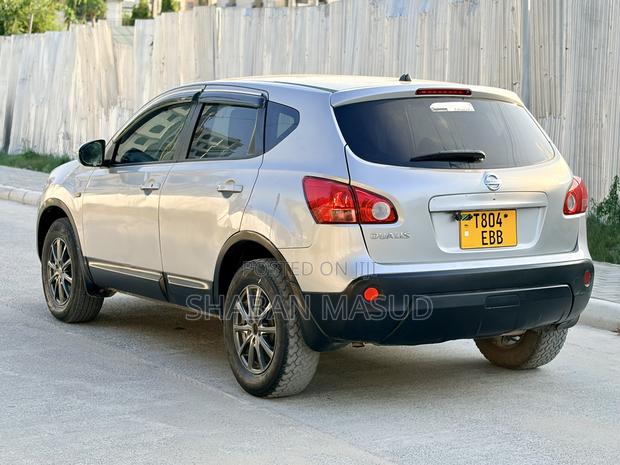 Nissan Dualis 2009 Beige