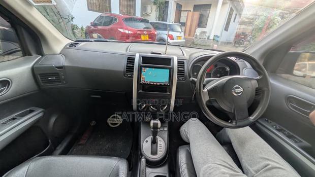 Nissan X-Trail 2.0 Petrol XE 2010 Black