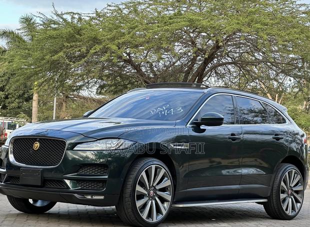 Jaguar F-Pace 2017 Green