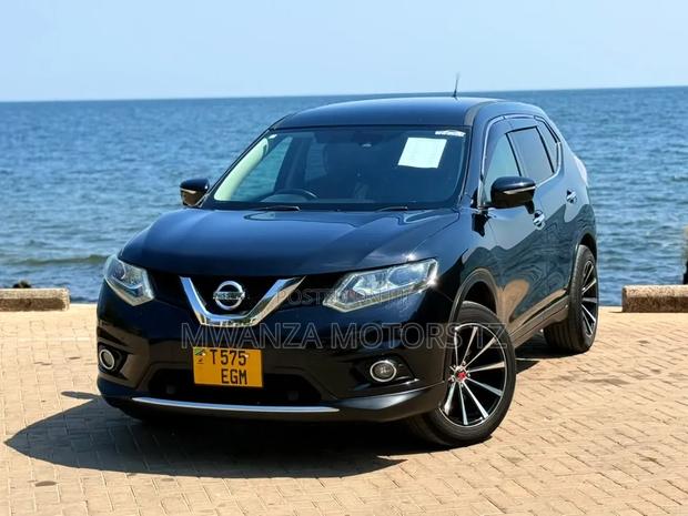 Nissan X-Trail 2015 Black