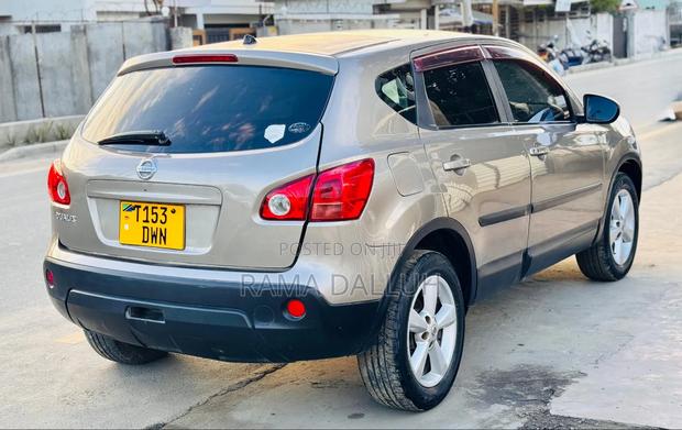 Nissan Dualis 2008 Beige