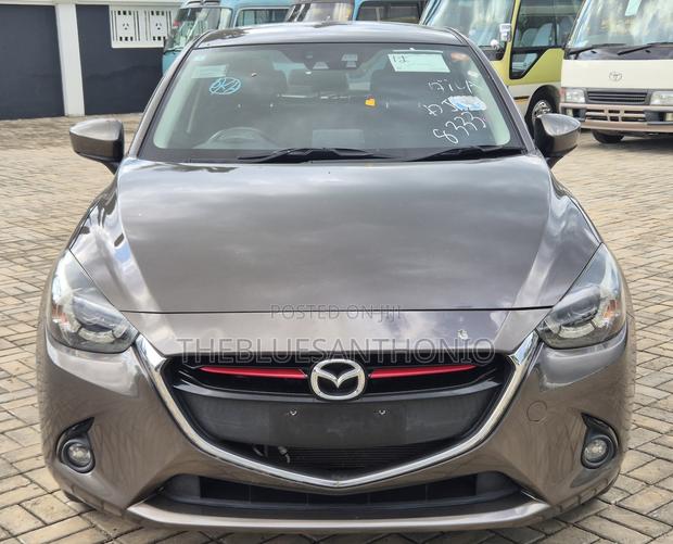 Mazda Demio 2016 Gray
