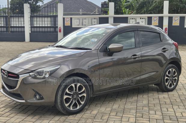 Mazda Demio 2016 Gray