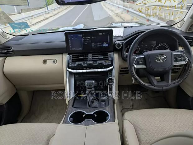 New Toyota Land Cruiser 2024 Black