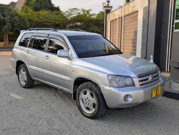 Toyota Kluger 2004 Silver