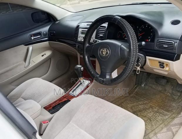 Toyota Allion 2004 Silver