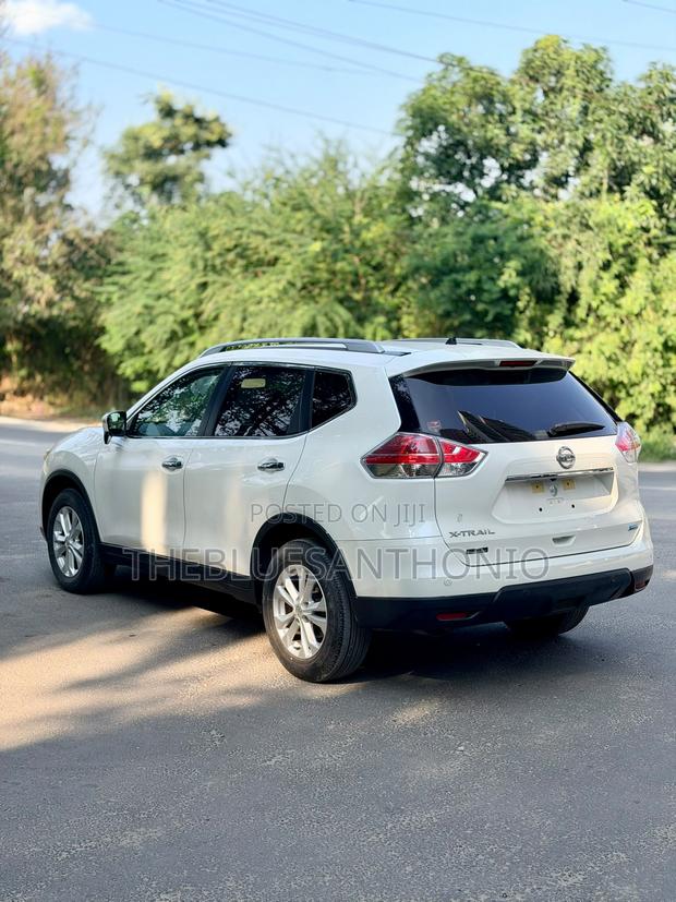 Nissan X-Trail 2015 White