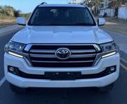 Toyota Land Cruiser 2021 White for sale