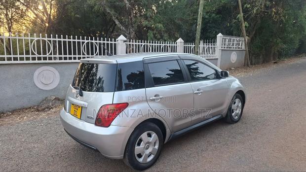 Toyota IST 2004 Beige