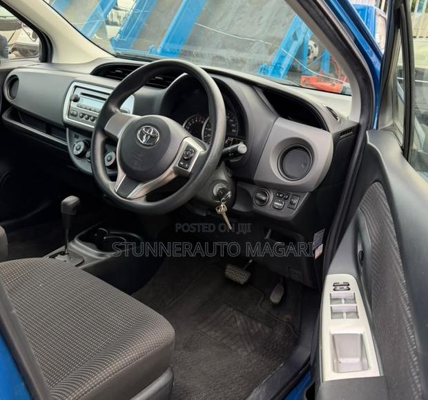 Toyota Vitz 2014 Blue