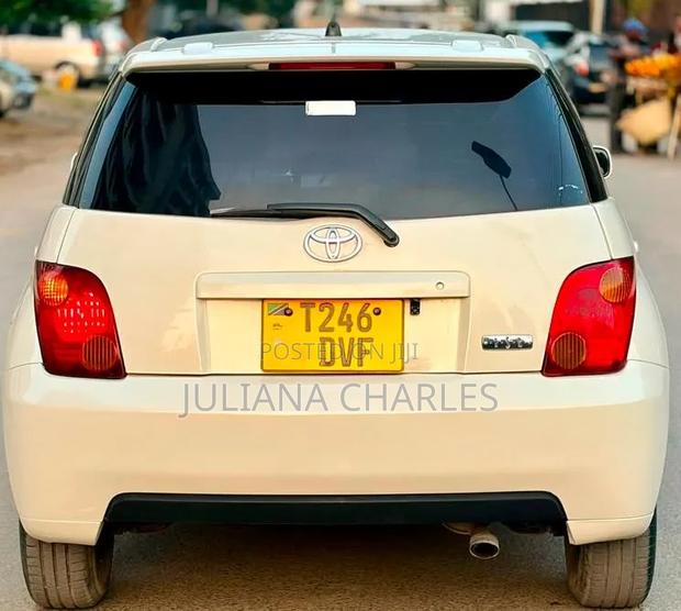 Toyota IST 2005 White
