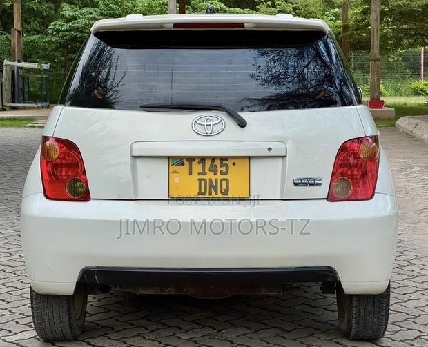 Toyota IST 2004 White
