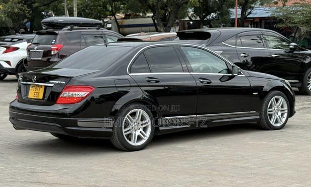 Mercedes-Benz C-Class 2010 Black