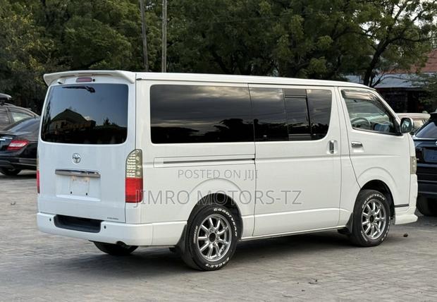 Toyota Harrier 2007 White