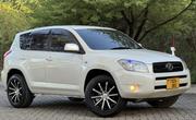 Toyota RAV4 2006 White for sale