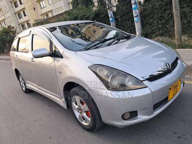 Toyota Wish 2003 Silver