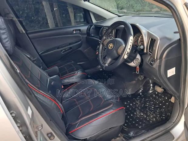 Toyota Wish 2003 Silver