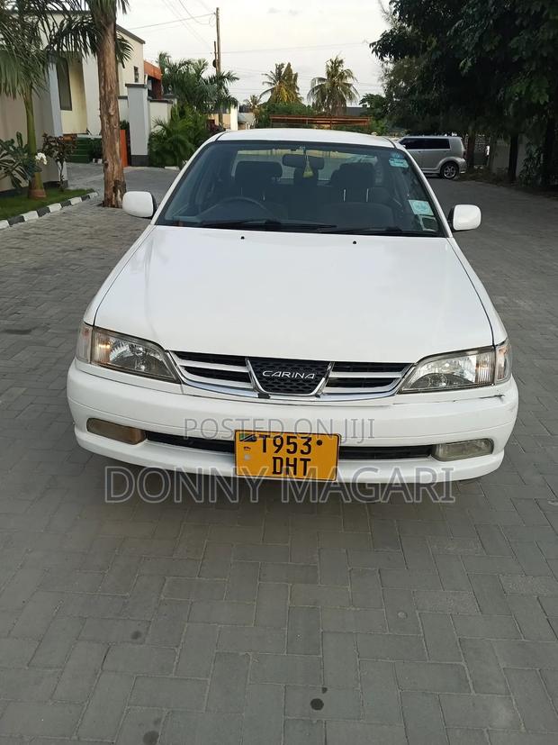 Toyota Carina 2001 White