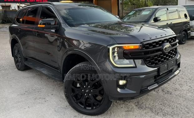 Ford Everest 2024 Black