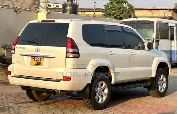 Toyota Land Cruiser Prado 2003 White