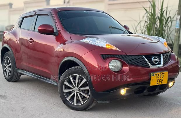 Nissan Juke 2012 Maroon