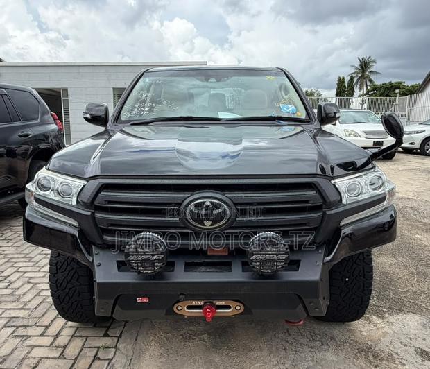 Toyota Land Cruiser 2018 Black