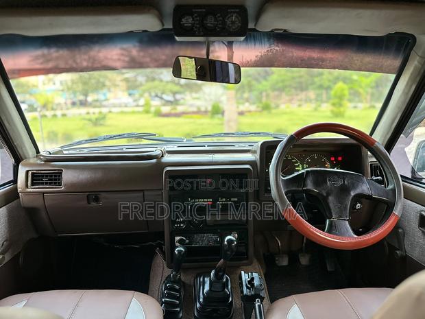 Nissan Patrol 1992 Brown
