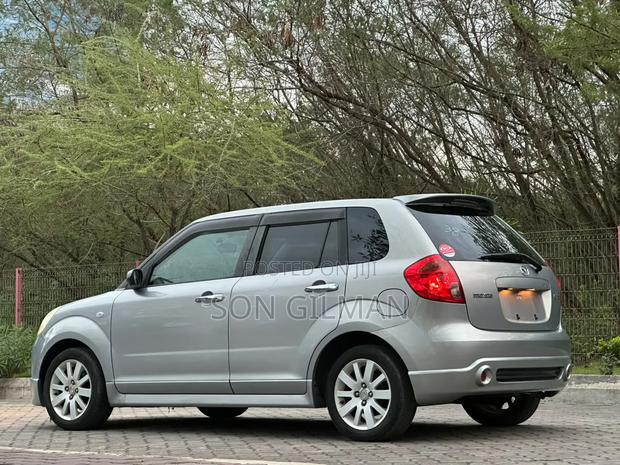 Mazda Verisa 2005 Silver