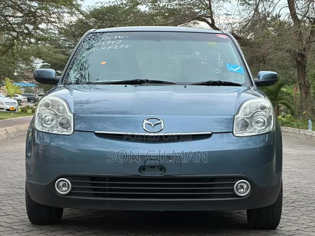 Mazda Verisa 2005 Blue
