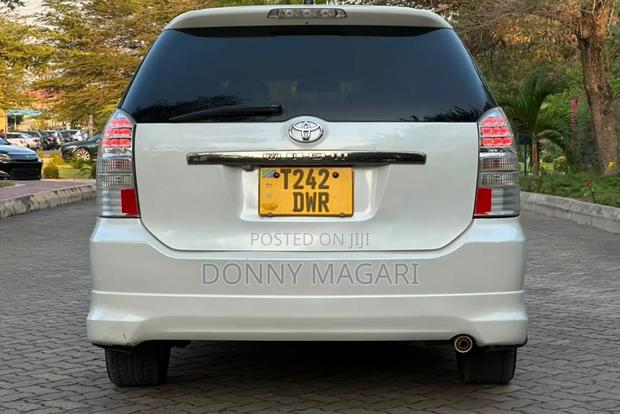 Toyota Wish 2007 White