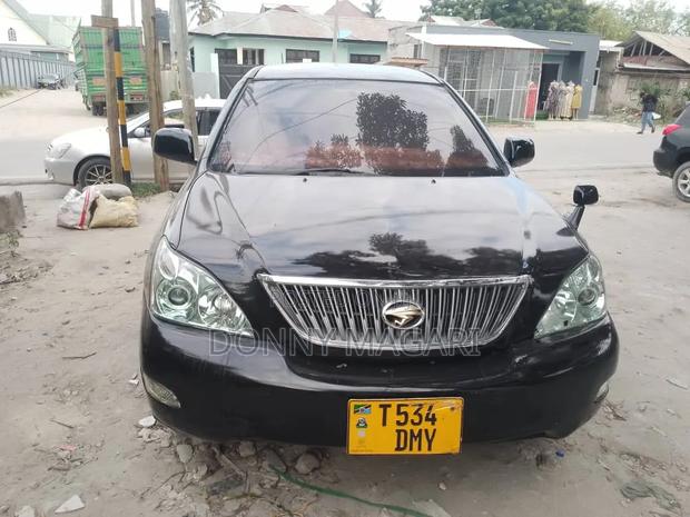 Toyota Harrier 2006 Maroon