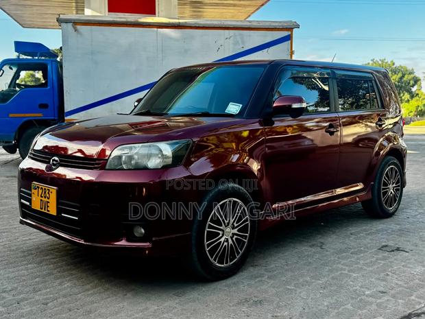 Toyota Corolla Rumion 2008 Maroon