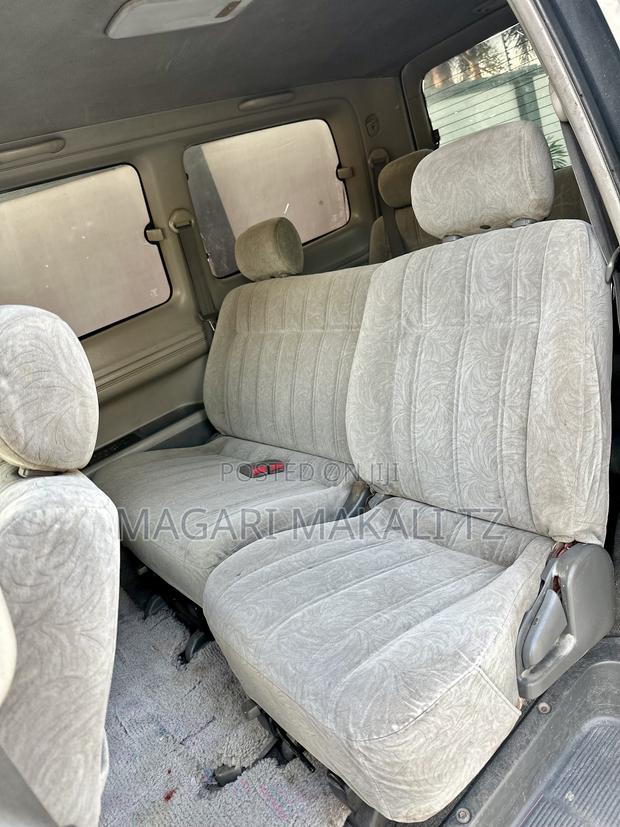 Toyota TownAce Noah 2000 White