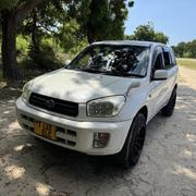 Toyota RAV4 Automatic 2003 White for sale