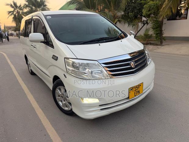 Toyota Alphard 2006 White