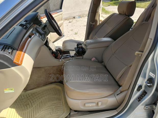Toyota Vitz 2004 Silver