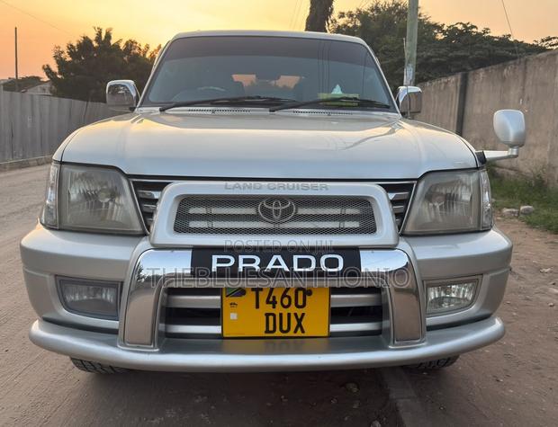 Toyota Land Cruiser Prado 2000 Silver