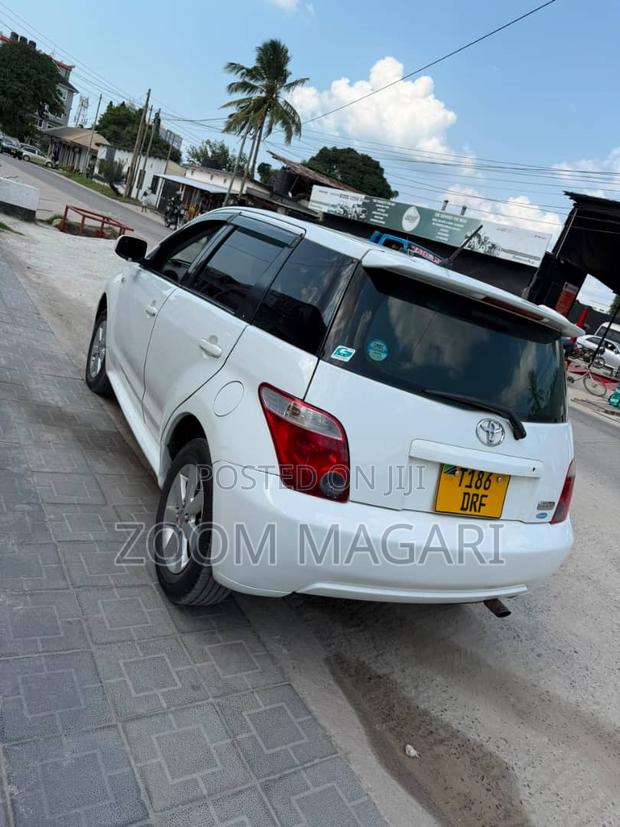 Toyota IST 2003 Pearl
