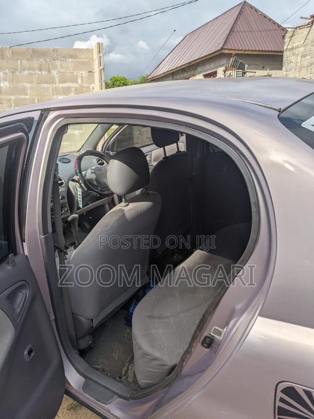 Toyota Previa 2005 Beige