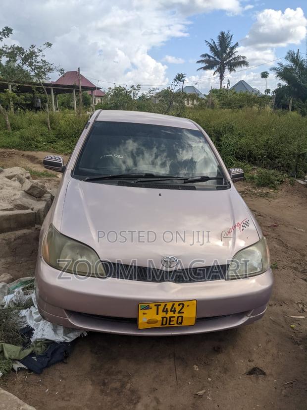 Toyota Previa 2005 Beige