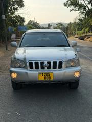 Toyota Kluger 2004 Gray for sale