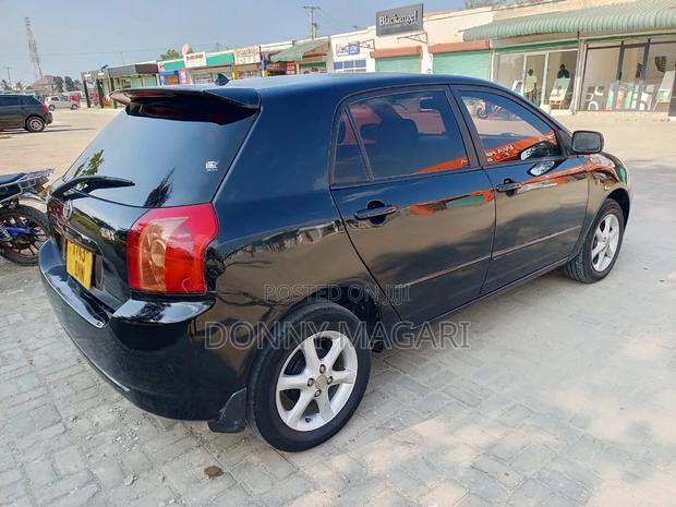 Toyota Corolla RunX 2005 Black