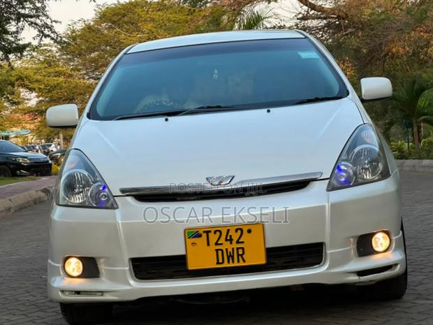 Toyota Wish 2005 White